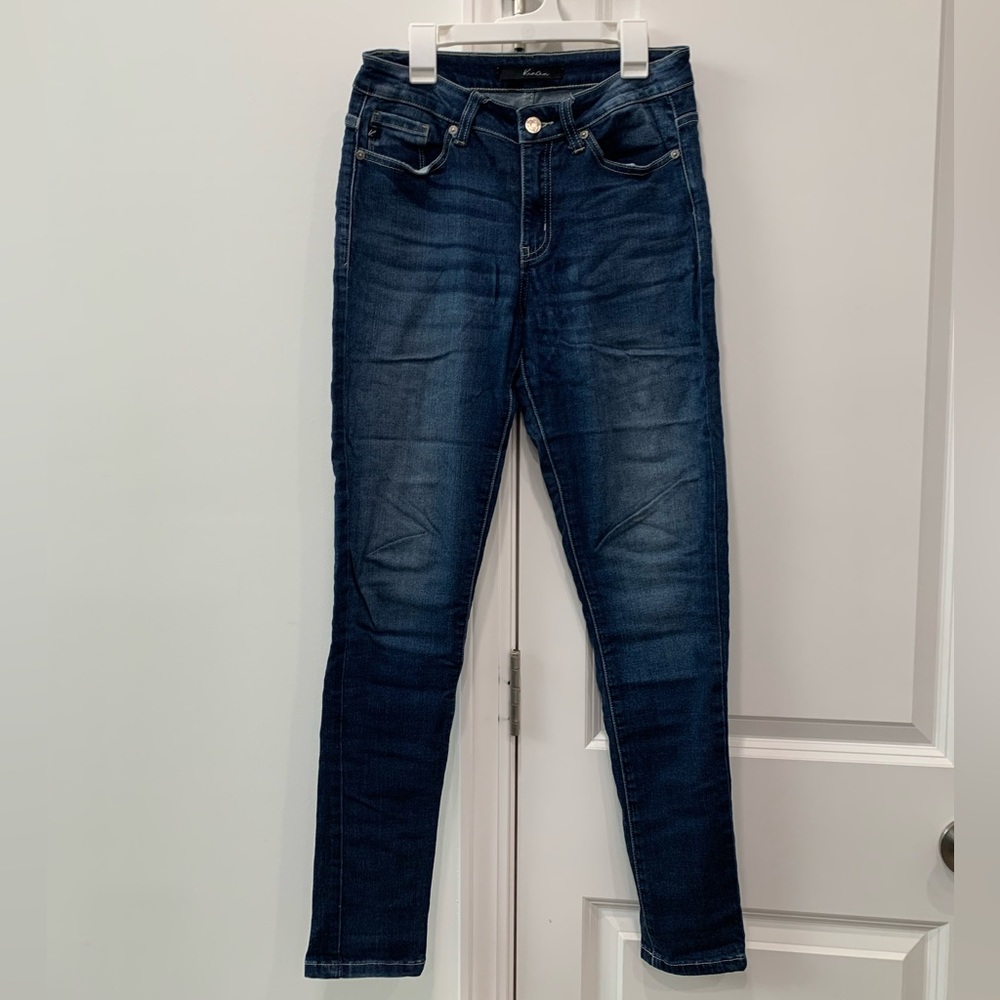 Size 27 KanCan Blue Jeans